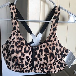 VS Knockout Sports Bra